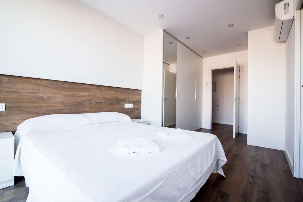 Ferienwohnung 3-2 Apartamento De Diseno En El Centro De Reus Exterior foto