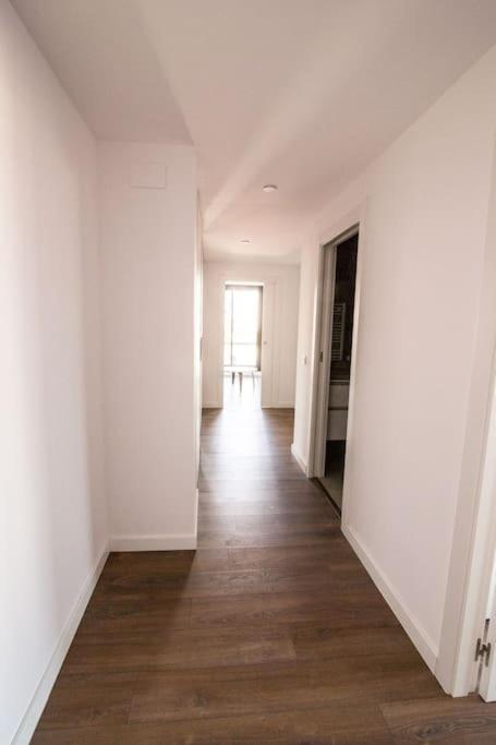 Ferienwohnung 3-2 Apartamento De Diseno En El Centro De Reus Exterior foto